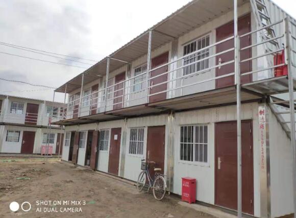 折疊式集裝箱活動(dòng)房為什么被廣泛應(yīng)用于臨時(shí)工地中？